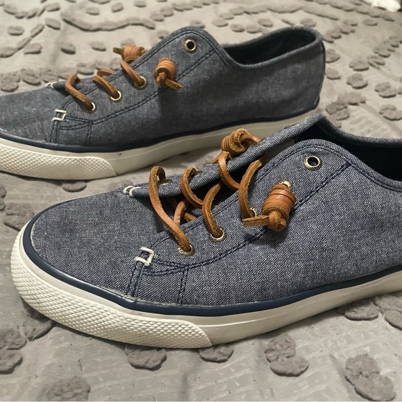 Sperry Women’s Denim Blue Boat Shoes - Picture 5 of 7
